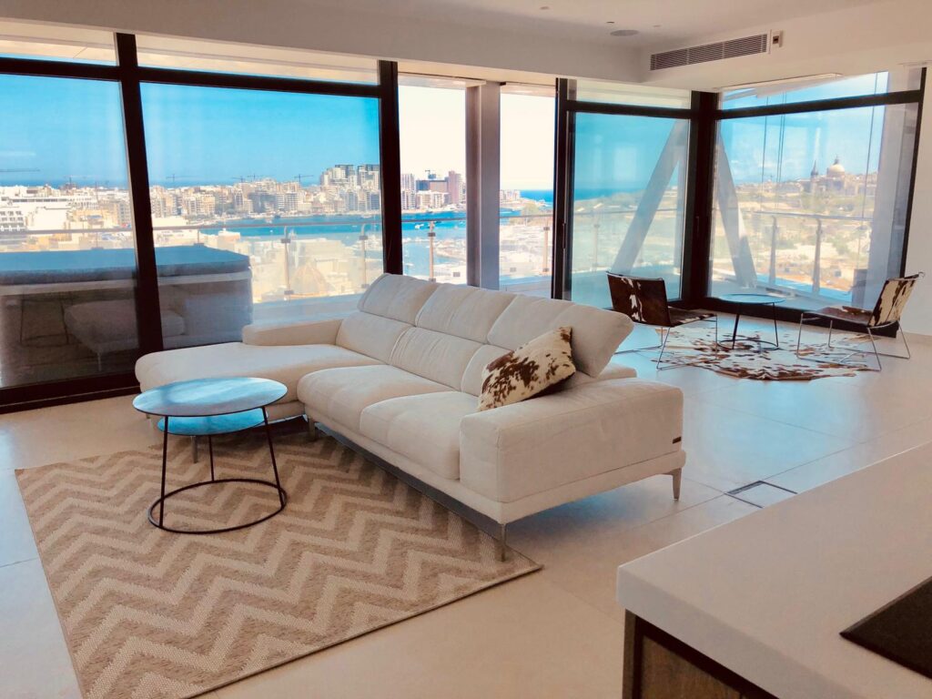 Gzira
4500€
